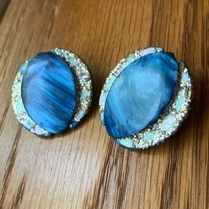 Vintage sparkly clip on earrings! Cute deco shape two tone blue/teal/pearlescent